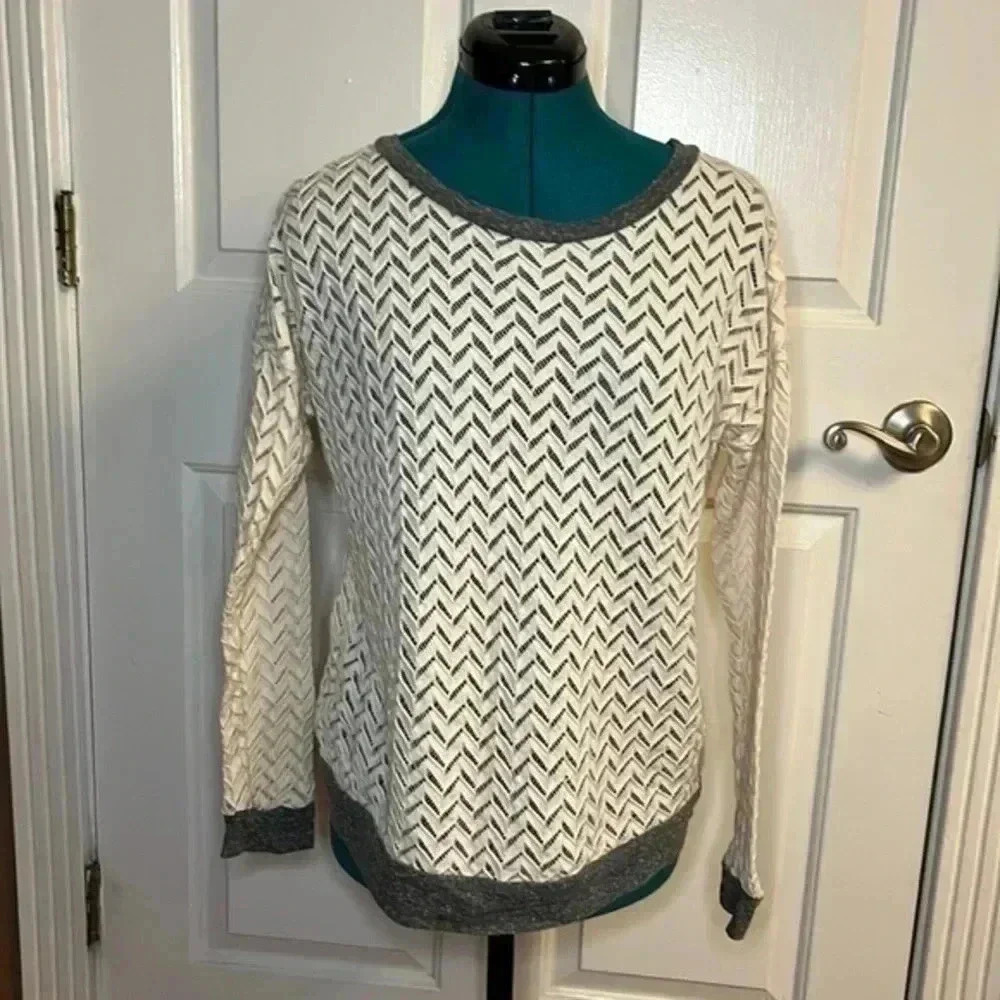 Vintage Havana Gray Gream Sheer Light Weight Sweater Size M